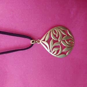 Lia Sophia Neckla Goldtone Teardrop on  Black Suede Cord, NWOT